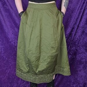 Elie Tahari Olive Green Embroidered Midi Skirt Sz 8 Fairycore Boho A-Line Poplin